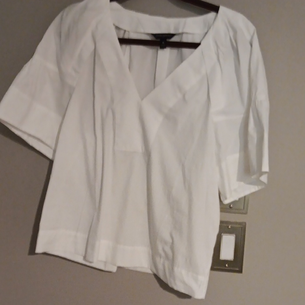 Banana Republic White Puff Sleeve Wrap Blouse. Size M. 100 Percent Cotton